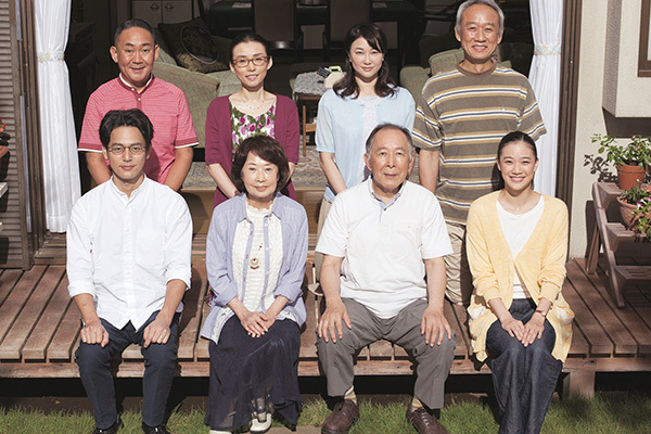 山田洋次監督作、シリーズ続編『妻よ薔薇のように 家族はつらいよⅢ』ドタバタ一家に史上最大のピンチ