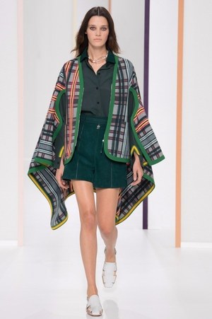 エルメス 2018年春夏コレクション - プレイフルな色柄が構築する新しい乗馬の世界｜写真1