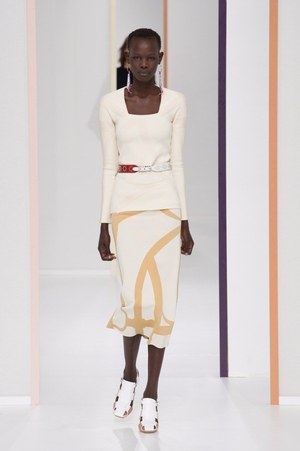 エルメス 2018年春夏コレクション - プレイフルな色柄が構築する新しい乗馬の世界｜写真18