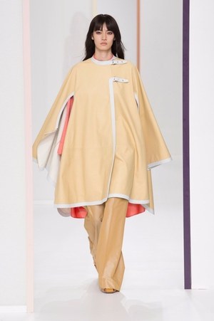 エルメス 2018年春夏コレクション - プレイフルな色柄が構築する新しい乗馬の世界｜写真28