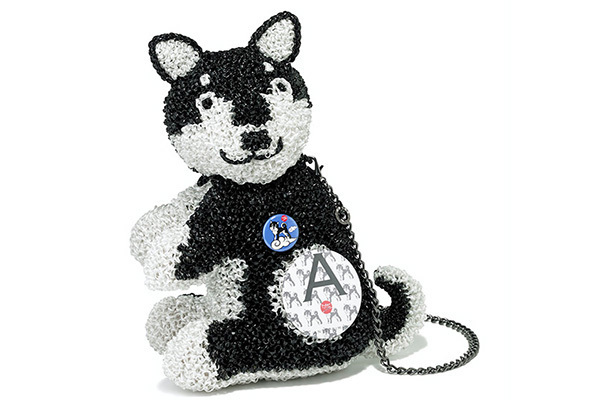 アンテプリマから“黒柴犬”型のワイヤーバッグ - アーティスト・真鍋太郎とコラボ