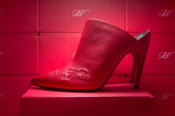 ロジェ ヴィヴィエ(Roger Vivier) ショック｜写真5