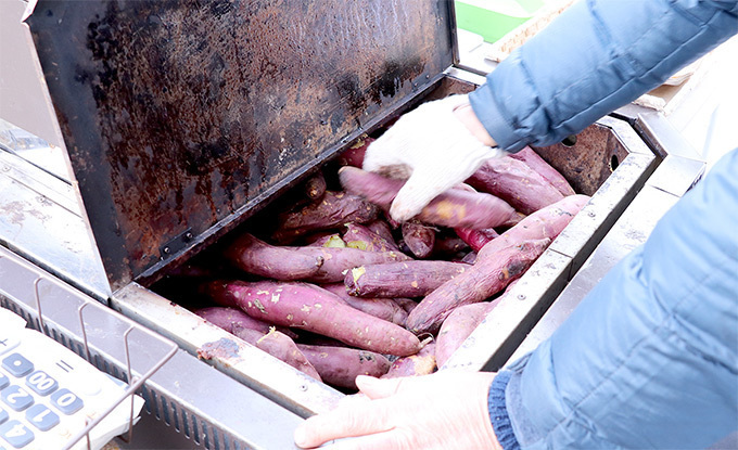 「品川やきいもテラス」焼き芋フードフェス、しっとり系＆ほくほく系など厳選いもを野外こたつで味わう｜写真19