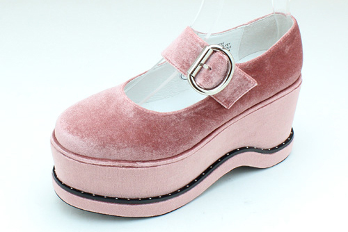 ジェフリーキャンベルの新作厚底パンプス、くすみピンク＆ブラックのベルベット素材