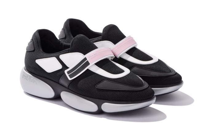 プラダ新スニーカー「プラダ クラウドバスト」パステルカラー展開、アニメーションからインスパイア