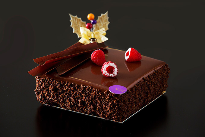 リースをイメージしたケーキ＆オーナメント型チョコ、インターコンチネンタル 東京ベイから｜写真4