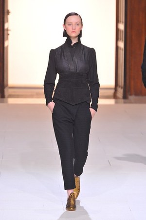 ダミール ドマ 2012-13年秋冬ウィンメンズコレクション - 抑制の中に表現された気高さと強さ｜写真37