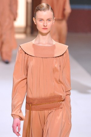 ダミール ドマ 2012-13年秋冬ウィンメンズコレクション - 抑制の中に表現された気高さと強さ｜写真40