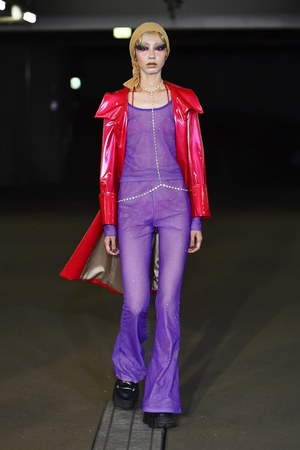 アヴァロン(AVALONE) 2018年春夏ウィメンズ&メンズコレクション  - 写真1