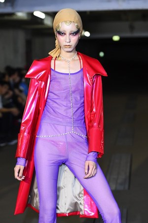 アヴァロン(AVALONE) 2018年春夏ウィメンズ&メンズコレクション  - 写真2