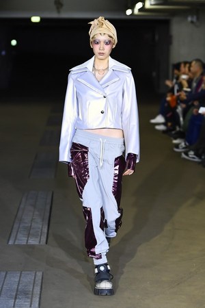 アヴァロン(AVALONE) 2018年春夏ウィメンズ&メンズコレクション  - 写真22