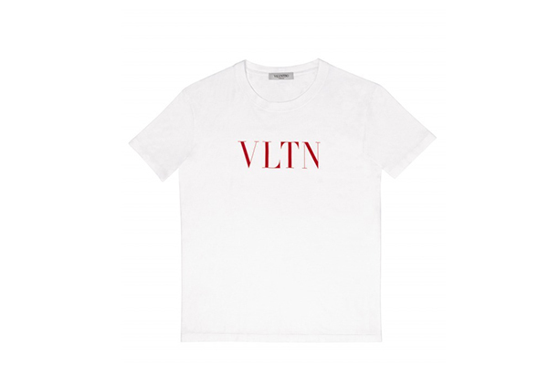 ヨガ｜ヴァレンティノ、表参道に限定ストア - スポーツがテーマの18年リゾートのアイテム、限定バッグを展開