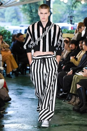 G.V.G.V. 2018年春夏コレクション - 自由な発想で生まれ変わるモダンなマリンスタイル｜写真29