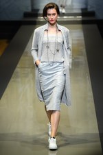 ユキ トリヰ インターナショナル 2018年春夏コレクション - 心弾む花々の明るい輝き｜写真30