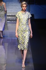 ユキ トリヰ インターナショナル 2018年春夏コレクション - 心弾む花々の明るい輝き｜写真46