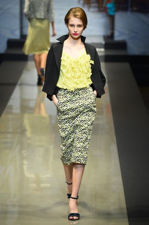 ユキ トリヰ インターナショナル 2018年春夏コレクション - 心弾む花々の明るい輝き｜写真18