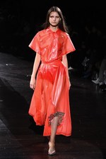 TOGA 2018年春夏コレクション - まだ見ぬ肌を“現在進行形で”より自由に解き放ち続ける｜写真19