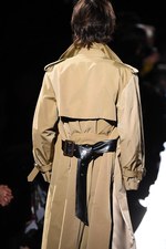 TOGA 2018年春夏コレクション - まだ見ぬ肌を“現在進行形で”より自由に解き放ち続ける｜写真27