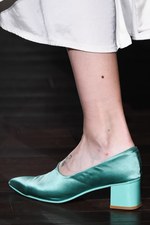 TOGA 2018年春夏コレクション - まだ見ぬ肌を“現在進行形で”より自由に解き放ち続ける｜写真69