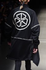 アクオド バイ チャヌ 2018春夏コレクション - 弾丸のようにアグレッシブに時代を切り拓く｜写真13