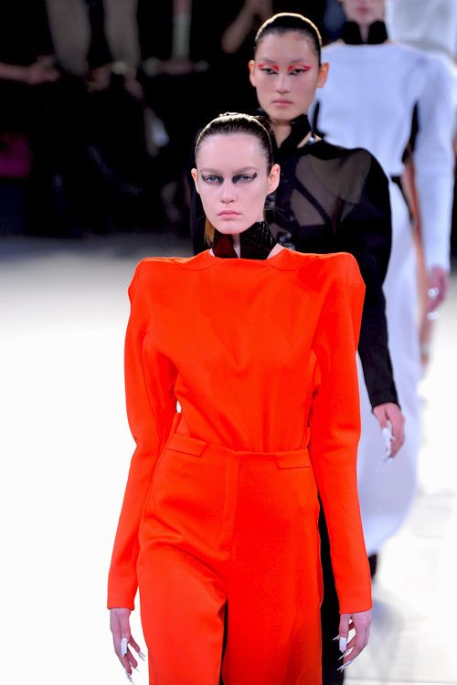 ミュグレー(MUGLER) 2012-13年秋冬 ウィメンズコレクション  - 写真14