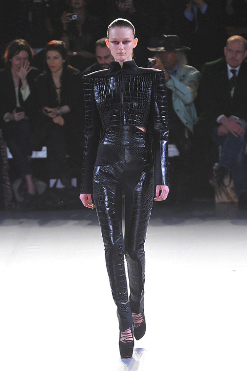 ミュグレー(MUGLER) 2012-13年秋冬 ウィメンズコレクション  - 写真42