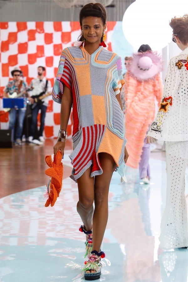 ツモリチサト(TSUMORI CHISATO) 2018年春夏ウィメンズコレクション  - 写真18