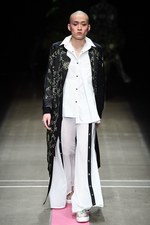 ヴィヴィアンノ スー2018年春夏コレクション - 芽生えから咲き、枯れるまで…循環する“花の一生”｜写真8