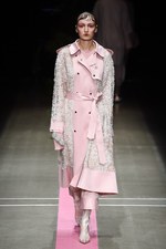 ヴィヴィアンノ スー2018年春夏コレクション - 芽生えから咲き、枯れるまで…循環する“花の一生”｜写真31