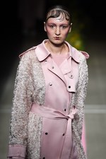 ヴィヴィアンノ スー2018年春夏コレクション - 芽生えから咲き、枯れるまで…循環する“花の一生”｜写真32