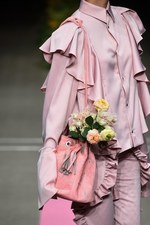 ヴィヴィアンノ スー2018年春夏コレクション - 芽生えから咲き、枯れるまで…循環する“花の一生”｜写真36