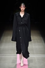 ヴィヴィアンノ スー2018年春夏コレクション - 芽生えから咲き、枯れるまで…循環する“花の一生”｜写真37