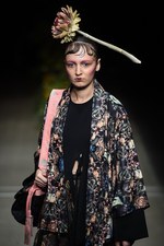 ヴィヴィアンノ スー2018年春夏コレクション - 芽生えから咲き、枯れるまで…循環する“花の一生”｜写真48