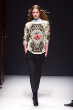 バルマン(BALMAIN) 2012-13年秋冬コレクション - 革命期ロシアの優美なるジュエラーの世界を表現｜写真1