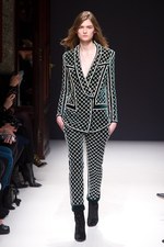バルマン(BALMAIN) 2012-13年秋冬コレクション - 革命期ロシアの優美なるジュエラーの世界を表現｜写真10