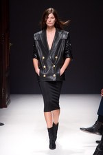 バルマン(BALMAIN) 2012-13年秋冬コレクション - 革命期ロシアの優美なるジュエラーの世界を表現｜写真29