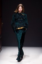 バルマン(BALMAIN) 2012-13年秋冬コレクション - 革命期ロシアの優美なるジュエラーの世界を表現｜写真49