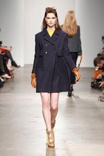 KAREN WALKER(カレンウォーカー) 2012-13年秋冬コレクション - 印象的なアイディアをMIX｜写真6