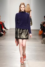 KAREN WALKER(カレンウォーカー) 2012-13年秋冬コレクション - 印象的なアイディアをMIX｜写真19