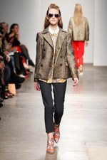 KAREN WALKER(カレンウォーカー) 2012-13年秋冬コレクション - 印象的なアイディアをMIX｜写真32