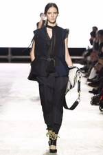 sacai / UNDERCOVER合同ショー - 2つの異なる世界観を表現＆コラボを象徴するラスト｜写真23