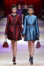 sacai / UNDERCOVER合同ショー - 2つの異なる世界観を表現＆コラボを象徴するラスト｜写真42