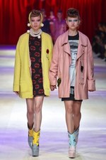 sacai / UNDERCOVER合同ショー - 2つの異なる世界観を表現＆コラボを象徴するラスト｜写真52