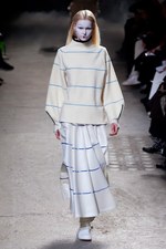 アガノヴィッチ 2012-13年秋冬コレクション - 哲学的世界観を広大な海のイメージに乗せて｜写真8