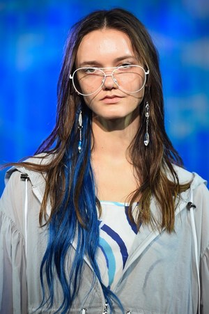ディーベック 2018年春夏コレクション - "水"を受け入れ"雨"を弾く｜写真11