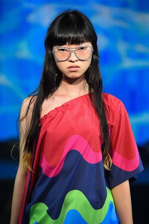 ディーベック 2018年春夏コレクション - "水"を受け入れ"雨"を弾く｜写真16
