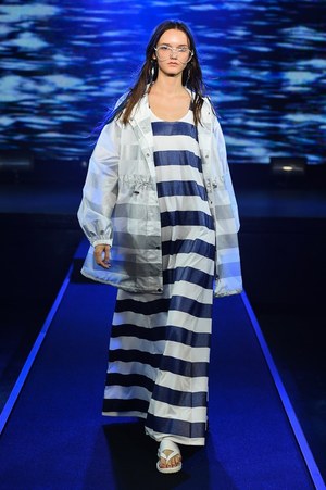 ディーベック 2018年春夏コレクション - "水"を受け入れ"雨"を弾く｜写真35