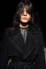 エンハンス 2018年春夏コレクション - ”メンズテーラード”で表現するハンサムで魅力的な女性｜写真17