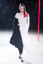 ヨウジヤマモト 2012-13年秋冬ウィメンズコレクション - 鮮やかに解き放たれたセクシャリティ｜写真22