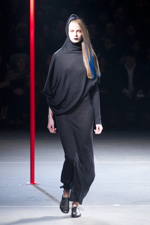 ヨウジヤマモト(Yohji Yamamoto) 2012-13年秋冬 ウィメンズコレクション シルエット - 写真7